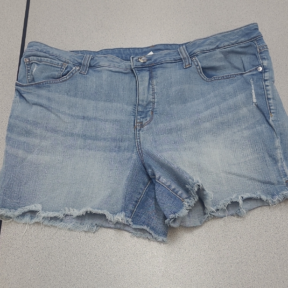 Seven7 Casual Light Blue Jean Shorts for Women Size 16